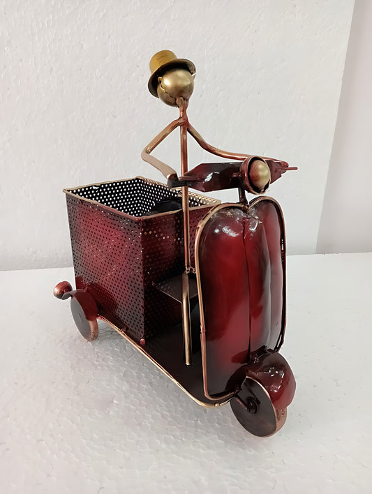 RED SCOOTER PEN STAND WITH CLOCK