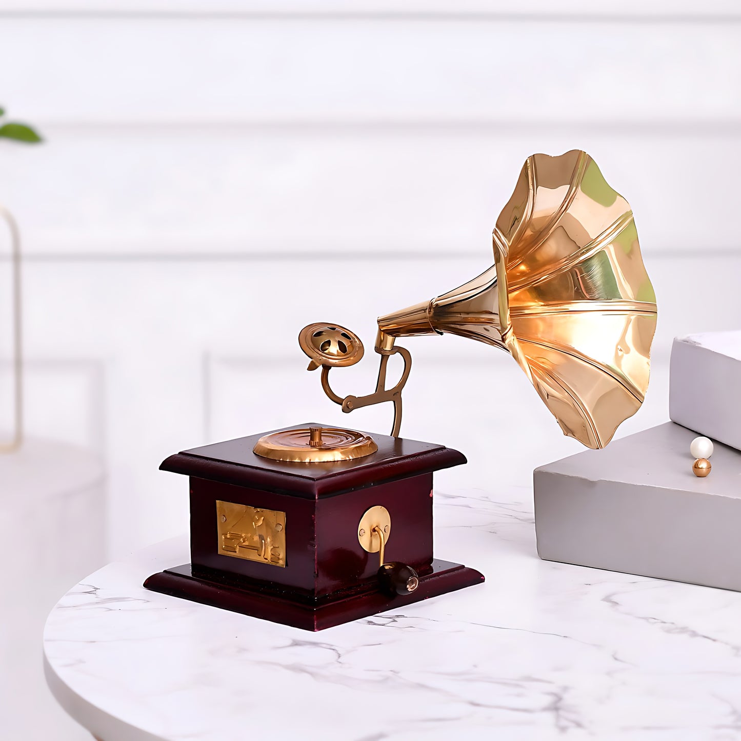 GRAMOPHONE